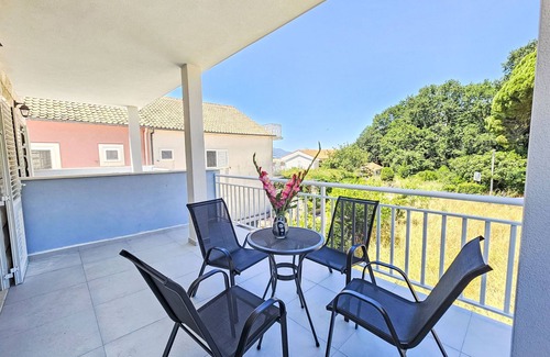 Cove Tri Zala (Zrnovo) Apartment | Balota - Moreška by Interhome