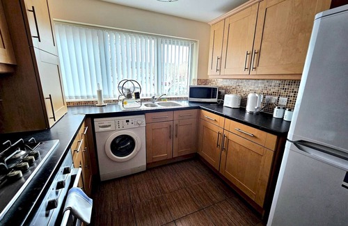 Liverpool House | Baltic Townhouse, 4 Bed, Parking - Pass the Keys