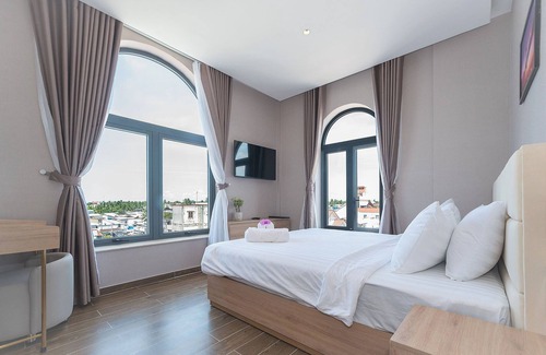 Chau Thanh Hotel | Bamboo Riverside Boutique Hotel