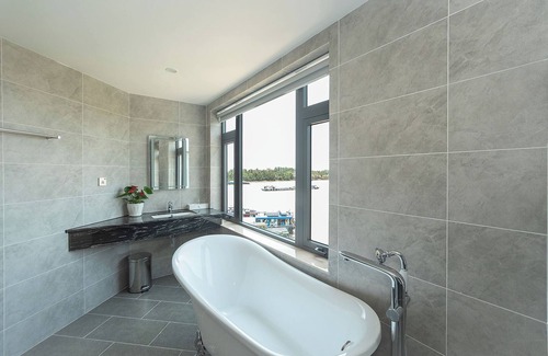 Chau Thanh Hotel | Bamboo Riverside Boutique Hotel