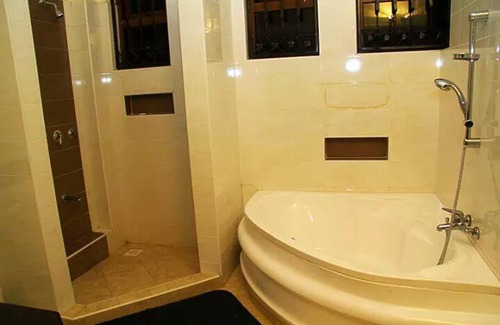 Shanzu Villa | Bamburi Six Bedroom Villa
