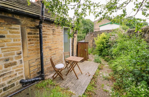 Holmfirth Apartment | Bamforth Cottage