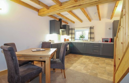 Overton-on-dee Cottage | BANGOR, pet friendly, character holiday cottage in Ellesmere