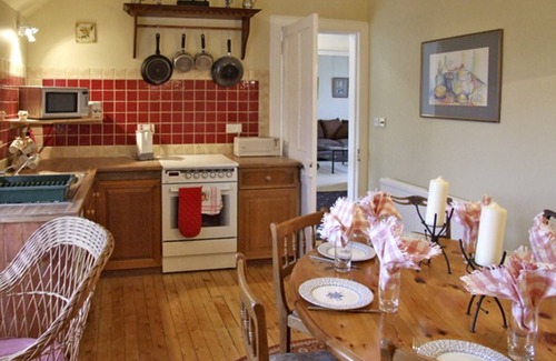Chirnside Cottage | BANK VIEW, pet friendly, character holiday cottage in Chirnside
