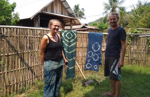 Nam Bak House | Banlue handicraf center and home stay