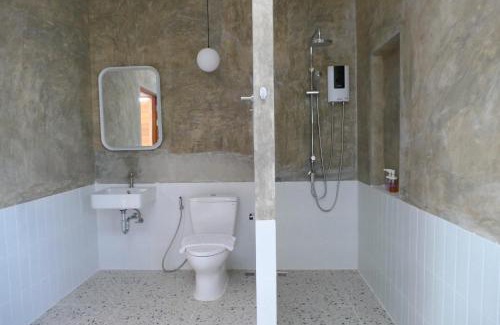 Makok House | Banmon Makok