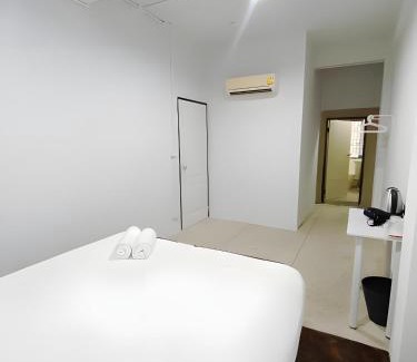 San Chao Pho Suea Apartment | BAO San Chao Pho Suea-ถนนตะนาว
