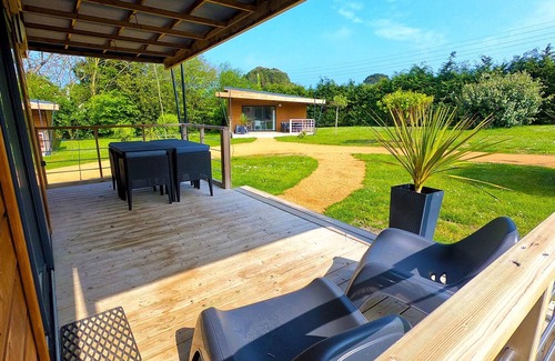 Etables-sur-Mer Ski Chalet | Baobab Chalet