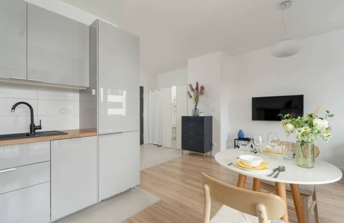 Jezyce Apartment | Barańczaka 1C | Cozy Studio | Balcony | Parking