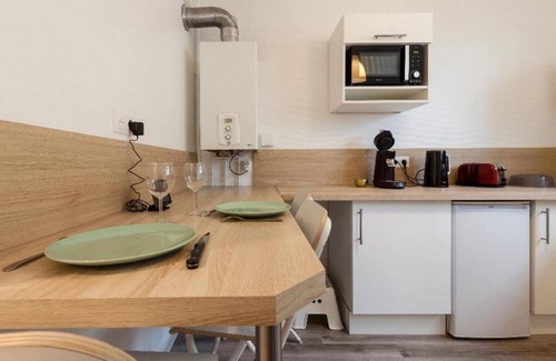 Saint-Marc Apartment | Bara - Apartment close to the streetcar and bus