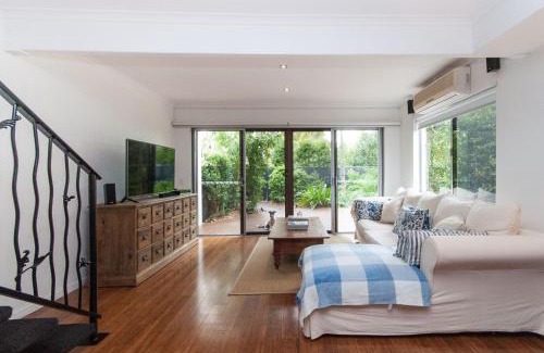 Noosaville House | Barbados Noosa