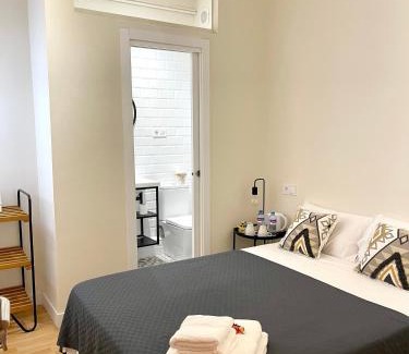 El Prat de Llobregat House | Barcelona PR Guesthouse