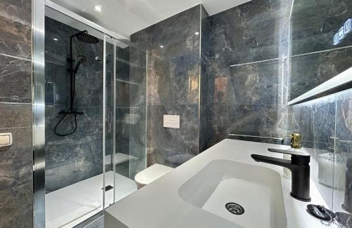 El Baix Guinardo Apartment | BarcelonaForRent The Suite