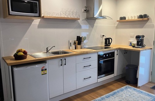 Shoalhaven Heads House | Barefoot Cottage + Studio At The Heads, Pet Friendly