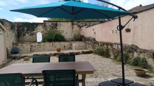 La Tour-Blanche-Cercles House | Barn cottage
