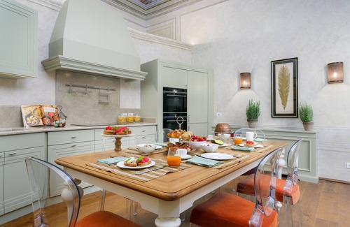 Santa Croce Apartment | Barone Achille -La Dimora degli Affreschi Florence