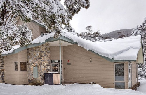 Thredbo Ski Chalet | Baroness - Woodridge