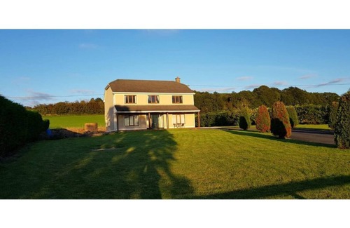 Puckaun House | BARR AN CHNOIC HOLIDAY