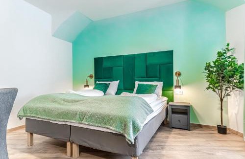 Funfhaus Apartment | Barrier-Free: 2 Neighboring Apt. Ideal for groups