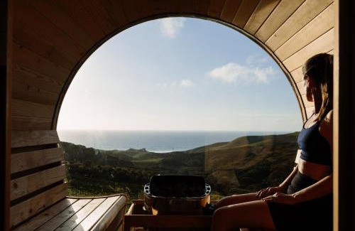 Raglan Apartment | Barrique Studio with Sauna at Barrelled Wines Raglan