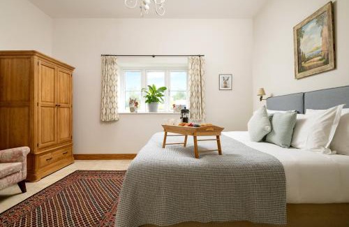 Petersfield House | Barrow Hill Barns