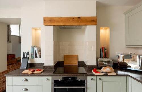 Petersfield House | Barrow Hill Barns