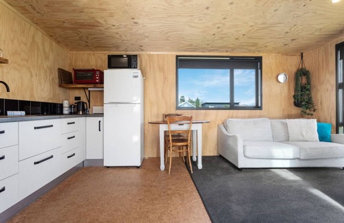 Waiotahi Cabin | Base by the Beach Waiotahe