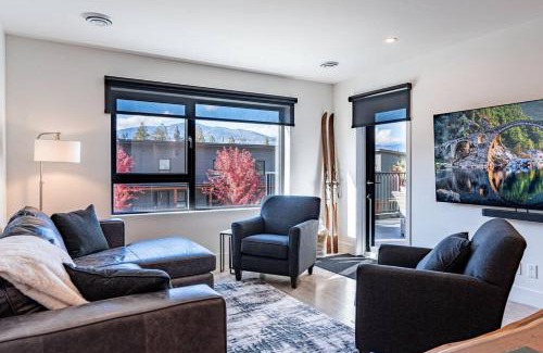 Revelstoke Apartment | Base Camp Revy!