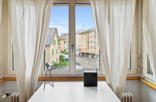 Sihlfeld Apartment | Basic Apartment in vibrant residential part of ZH!