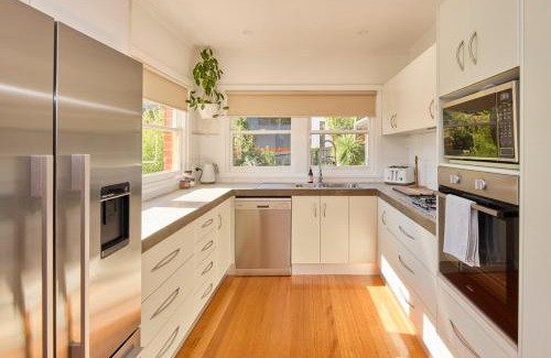 West Launceston Apartment | Basin Road Guesthouse