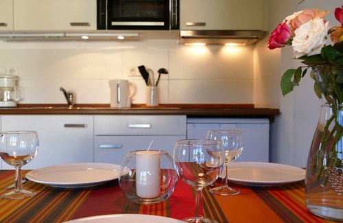 Louhossoa Apartment | BaskoParadis I Eco Gite I Bed 160 I Terrace I Panoramic view I Garden I Donkeys