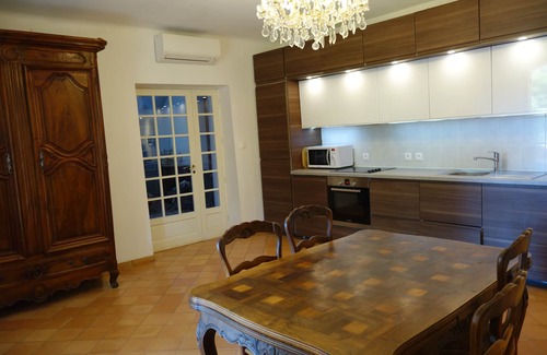 Aix-en-Provence House | Bastide 18th century, 190 m2, heated pool/jacuzzi