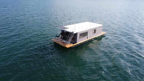Eclaron-Braucourt-Sainte-Liviere Boat Rental | Bateau panoramique sans permis Lac du Der - Eclaron