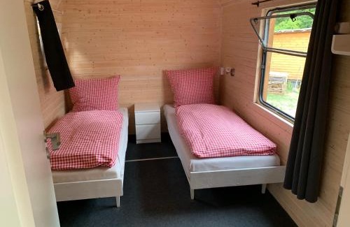 Rheinsberg House | Bauwagen mit Gemeinschaftsbad