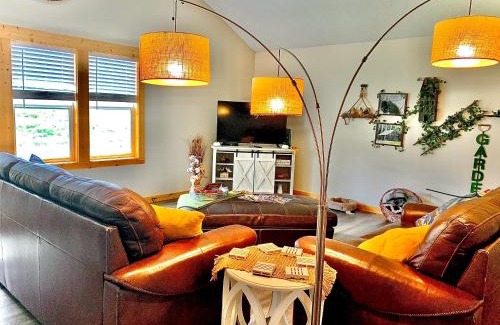Dandridge House | Baxter Farmhouse