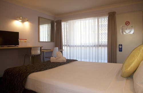 Cleveland Hotel | Bay Air Motel