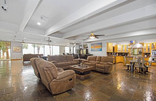 Clear Lake Shores House | Bay Breeze Estate - Heated Pools, Private Pier, Near Boardwalk & Prime Location!