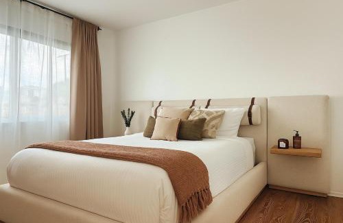 Lawndale House | Bay Breeze Hideaway