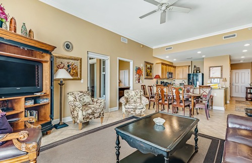 Upper Grand Lagoon Condo | Bay-facing condo w/majestic view & shared lagoon-style pool/hot tub