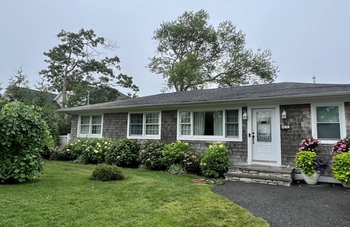 Center Moriches House | Bay front Hamptons home with direct sunsets and private dock with pontoon boat