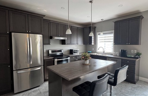 Cannifton House | Bay of Quinte Villa Family Villa