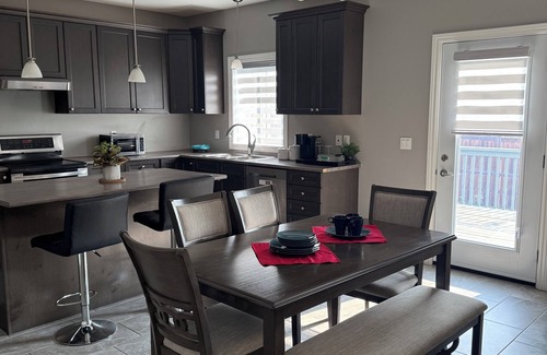 Cannifton House | Bay of Quinte Villa Family Villa