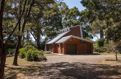 Port Arthur House | Bay Retreat Port Arthur - tranquil waterfront house