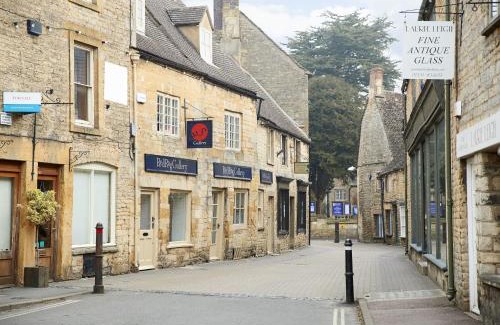 Shipton under Wychwood House | Bay Tree Cottage