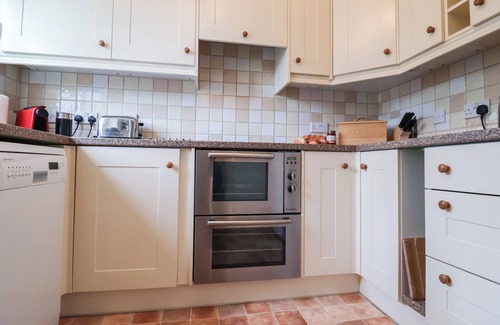 Saxmundham Cottage | BAY TREE COTTAGE, character holiday cottage in Peasenhall