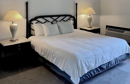 Bay City Hotel | Bay Valley Resort & Conference Center