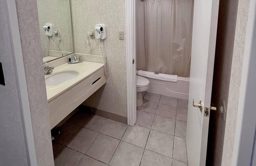 Bay City Hotel | Bay Valley Resort & Conference Center