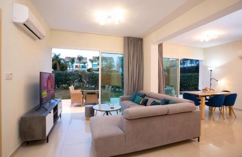 Germasogeia Apartment | Bay View Gardens by TrulyCyprus