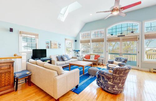 Sagamore Beach House | Bay Vista