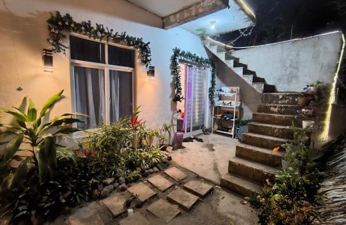 Amadeo Cabin | Bayabas Lounge